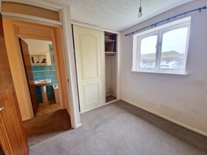 Bedroom- click for photo gallery